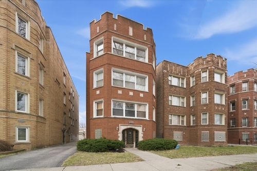 7960 S Phillips Ave, Chicago, IL, 60617-1235 | Card Image