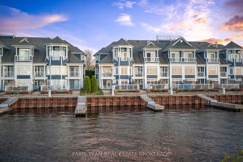 {{alt}} | Card Image