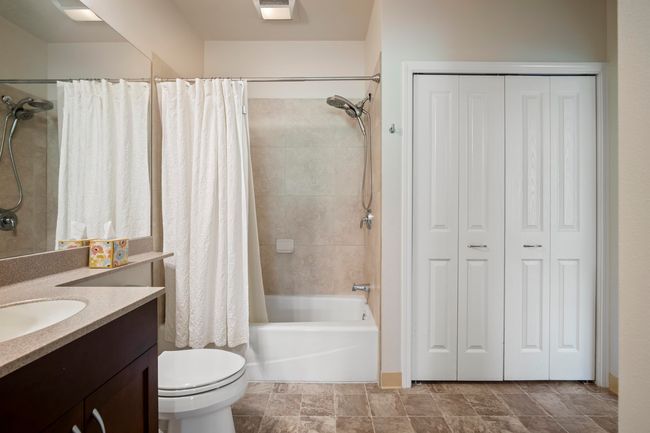 APT-906 - 119 Hoowaiwai Loop, Condo with 2 bedrooms, 2 bathrooms and null parking in Wailuku HI | Image 16