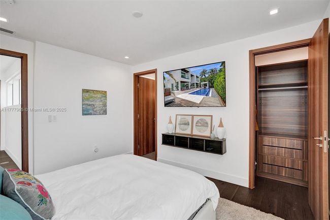 201 Buttonwood Dr, House other with 5 bedrooms, 7 bathrooms and null parking in Key Biscayne FL | Image 56
