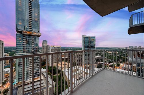2706-360 Nueces St, Austin, TX, 78701-4271 | Card Image