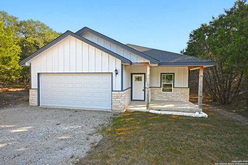 1234 Clearcreek Dr, Canyon Lake, TX, 78133-2522 | Card Image