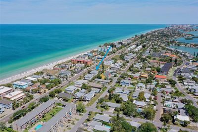 1B - 2109 Gulf Boulevard, Condo with 2 bedrooms, 1 bathrooms and null parking in Indian Rocks Beach FL | Image 2