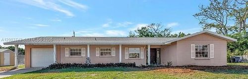 2916 Woodcrest Dr, SARASOTA, FL, 34239-5717 | Card Image