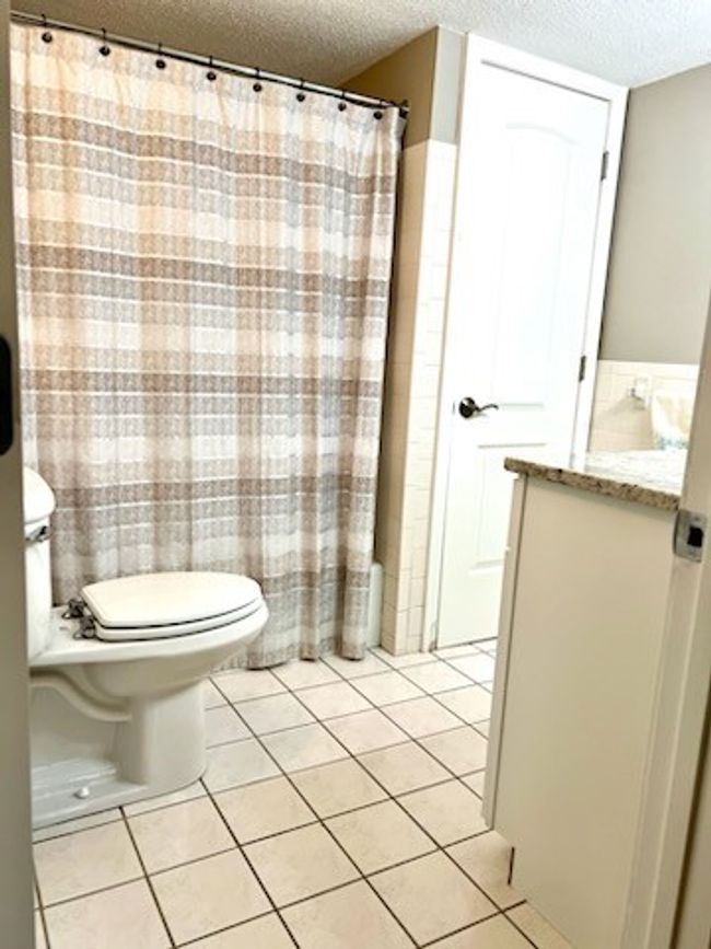APT-106 - 200 Hoffman Ave, Condo with 2 bedrooms, 2 bathrooms and 3 parking in Cranston RI | Image 20