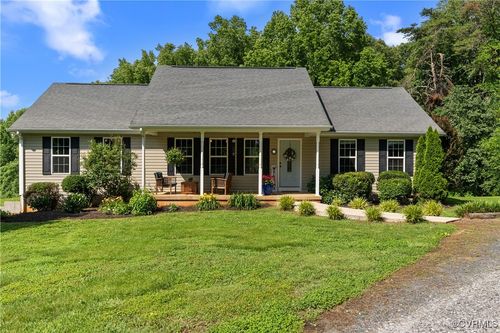201 School Rd, Dillwyn, VA, 23936-2687 | Card Image