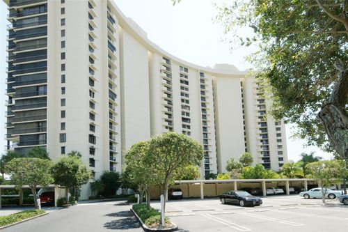 apt-208-2450 Presidential Way, West Palm Beach, FL, 33401-1349 | Card Image