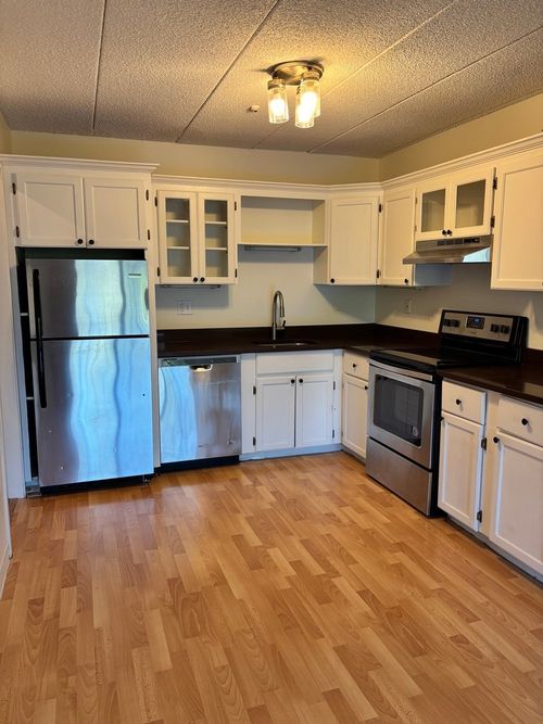 501-308 Quarry St, Quincy, MA, 02169-4135 | Card Image