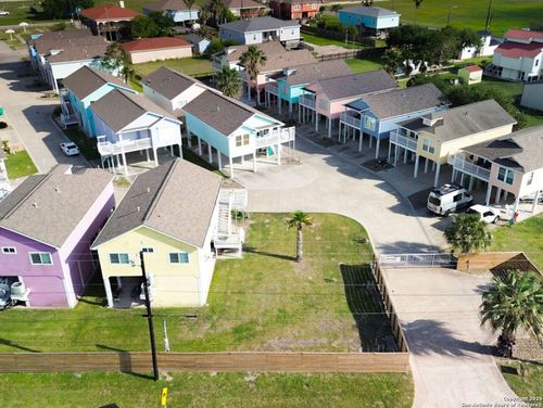 apt-15-1549 S Commercial St, Aransas Pass, TX, 78336-2124 | Card Image