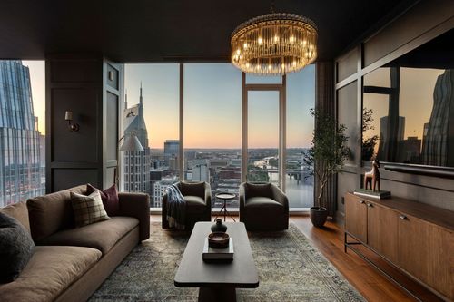 2501-160 2nd Ave S, Nashville, TN, 37201-2136 | Card Image