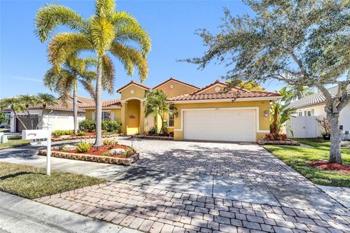 1553 Sw 191st Ave, Pembroke Pines, FL, 33029-6150 | Card Image
