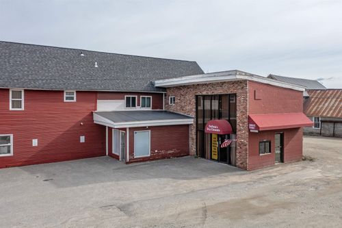 140 Portland St, Morristown, VT, 05661-8419 | Card Image