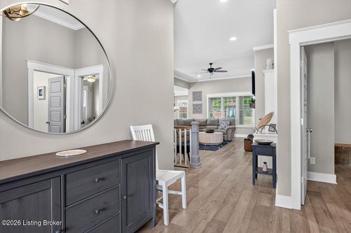 3914 Jefferson Park Pl, Jeffersontown, KY, 40299-4592 | Card Image