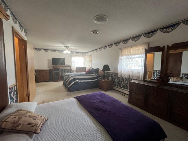 Primary bedroom main level | Image 19