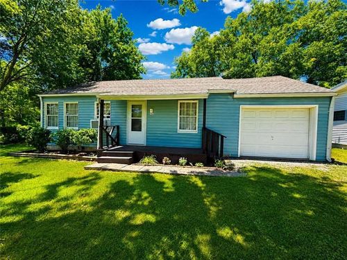703 Union St, Oswego, KS, 67356-9064 | Card Image