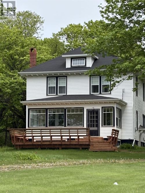 31 Breakwater Street, Souris, PE, C0A2B0 | Card Image