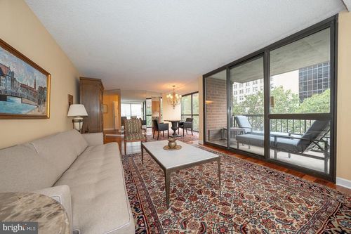 apt-407h-233 S 6th St, PHILADELPHIA, PA, 19106-3750 | Card Image