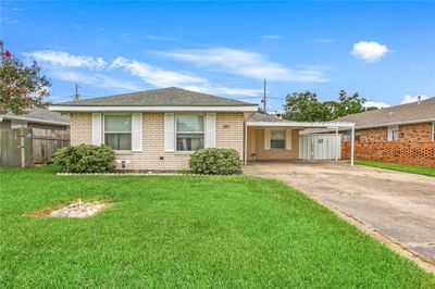 8817 Livingston Avenue, House other with 4 bedrooms, 2 bathrooms and null parking in Chalmette LA | Image 2