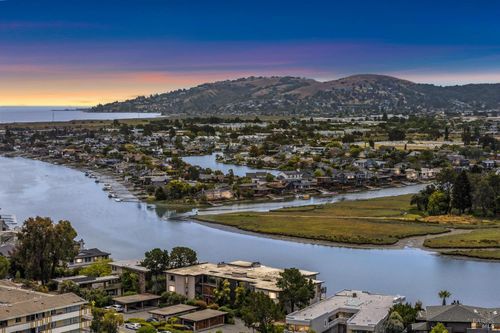 745 Via Casitas, Greenbrae, CA, 94904-1839 | Card Image