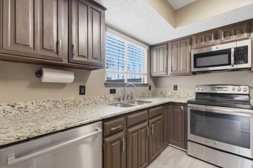 2253 Spicewood Ln, Carrollton, TX, 75006-1665 | Card Image