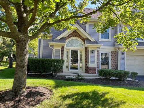 636 Stone Brook Ct, Elk Grove Village, IL, 60007-4096 | Card Image