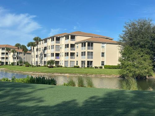 134-8680 Cedar Hammock Cir, NAPLES, FL, 34112-3325 | Card Image