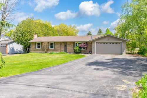 334 Freelton Rd, Puslinch, ON, N0B2J0 | Card Image