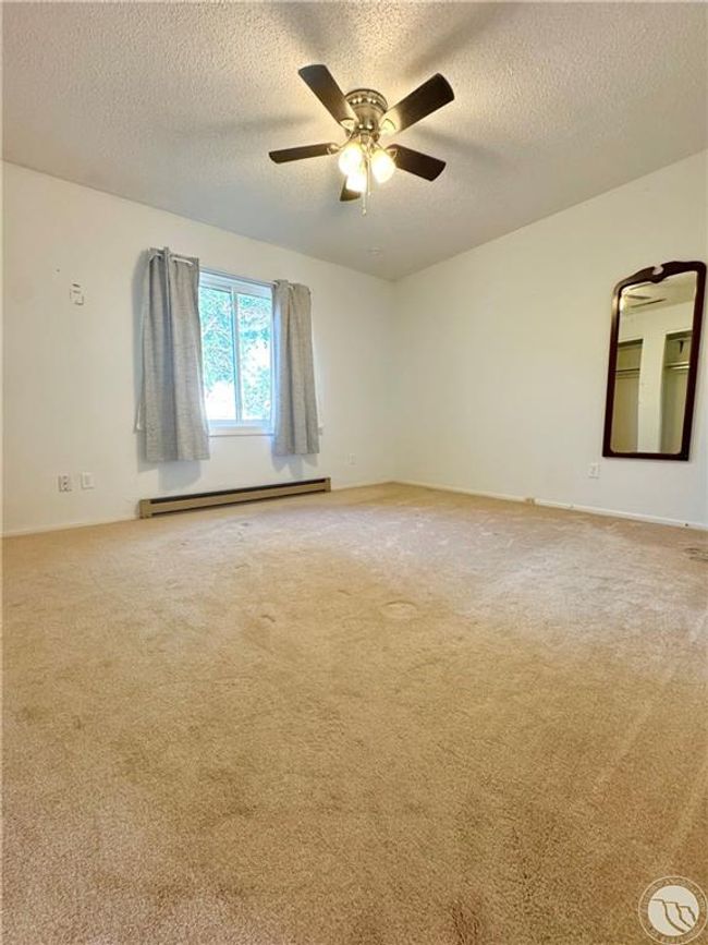 Upstairs Bedroom | Image 13