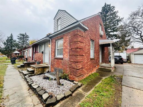 15893 Evergreen Road, Detroit, MI, 48223 | Card Image