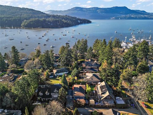 5-869 Clarke Rd, Brentwood Bay, BC, V8M2G1 | Card Image