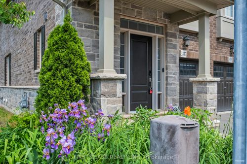 3337 Mockingbird Common, Oakville, ON, L6H0X1 | Card Image