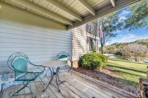 unit-112-289 Shoreline Marina Cir, Moneta, VA, 24121-2383 | Card Image