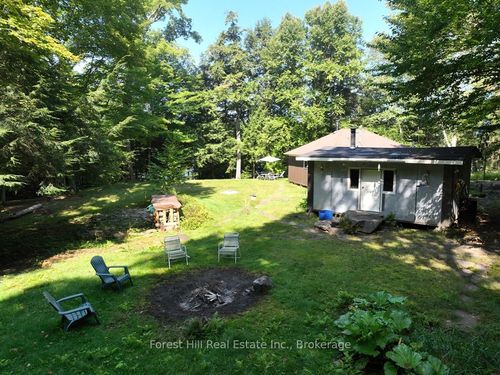 30945 Kawagama Lake Rd, Dorset, ON, P0A1E0 | Card Image