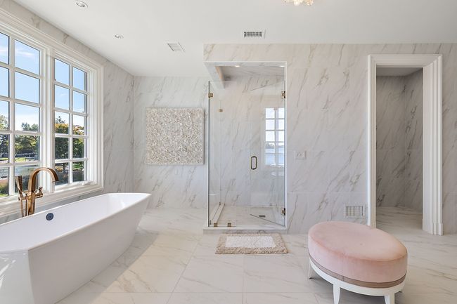 3251 W Shore Dr, House other with 5 bedrooms, 10 bathrooms and null parking in Orchard Lake MI | Image 24