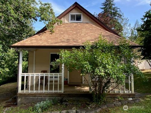 161 N Schoolhouse Hill Rd, Hoodsport, WA, 98548-9594 | Card Image