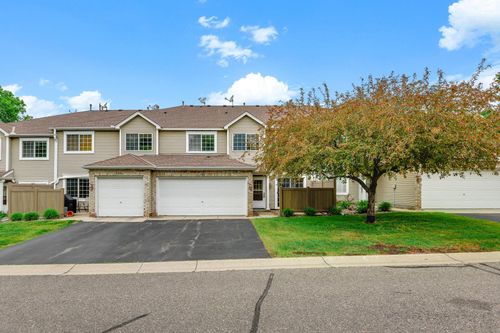 11256 Providence Ln, Eden Prairie, MN, 55344-4917 | Card Image