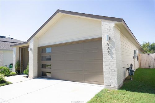 965 Lady Bird Ln, College Station, TX, 77845-1427 | Card Image
