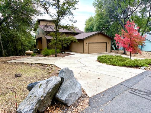 12679 Cresthaven Dr, Groveland, CA, 95321-9520 | Card Image