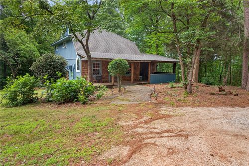 130 Maggie Rufus Ln, WESTMINSTER, SC, 29693-3549 | Card Image