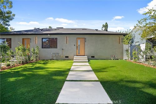 6935 Jellico Ave, Lake Balboa, CA, 91406-4337 | Card Image