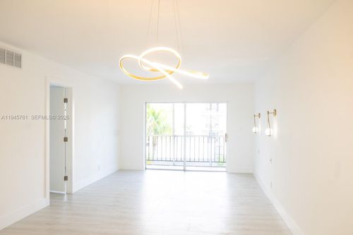 306-220 Sw 9th Ave, Hallandale Beach, FL, 33009 | Card Image