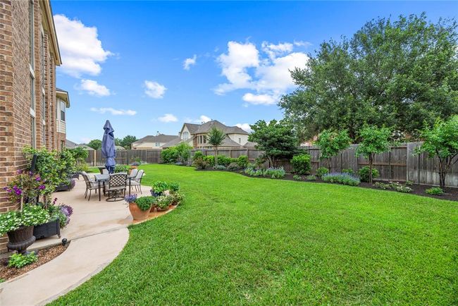 Alternate view of backyard. | Image 45