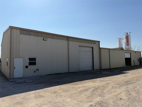 9717 Industrial Rd, Justin, TX, 76247-7903 | Card Image