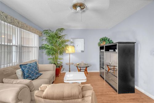 4051-4051 Newport N, Deerfield Beach, FL, 33442-2658 | Card Image