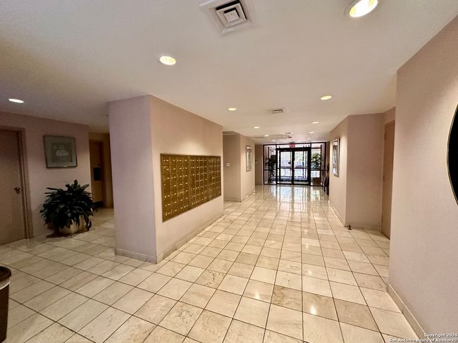 APT-2301 - 7701 Wurzbach Rd, Condo with 3 bedrooms, 3 bathrooms and null parking in San Antonio TX | Image 27