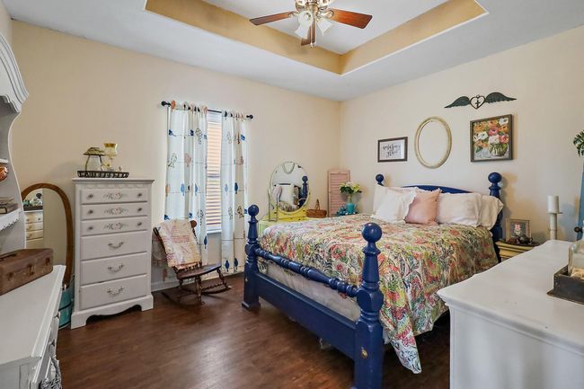 Guest Bedroom 1 | Image 16