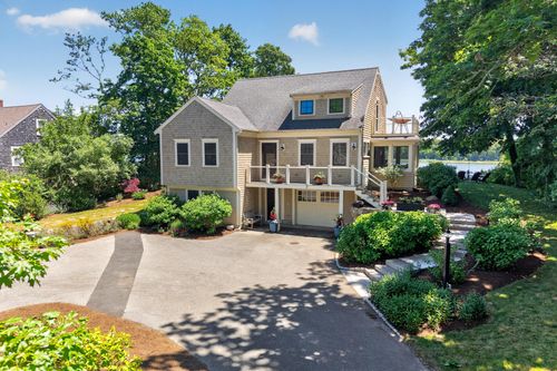 27 S Orleans Rd, Orleans, MA, 02653-2401 | Card Image