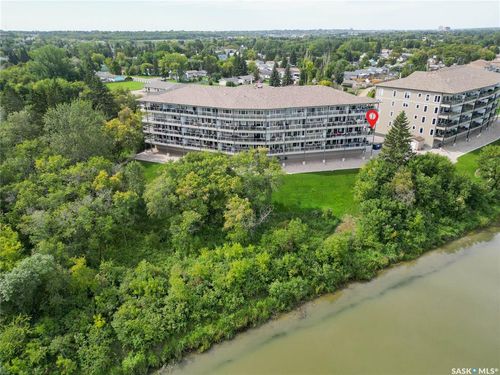 301-1602 1st St E, Prince Albert, SK, S6V1G7 | Card Image