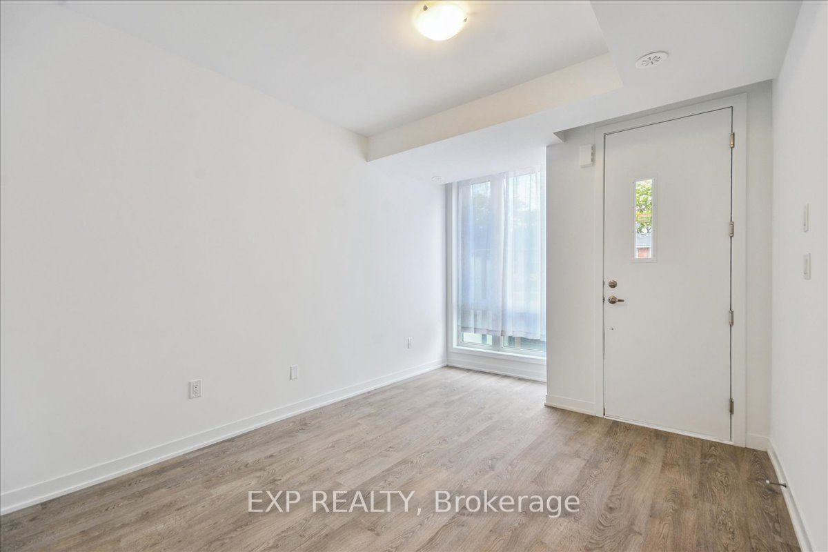 Residential in Toronto C04 3