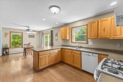 120 Forest Heights, House other with 3 bedrooms, 2 bathrooms and null parking in Sheldon VT | Image 3